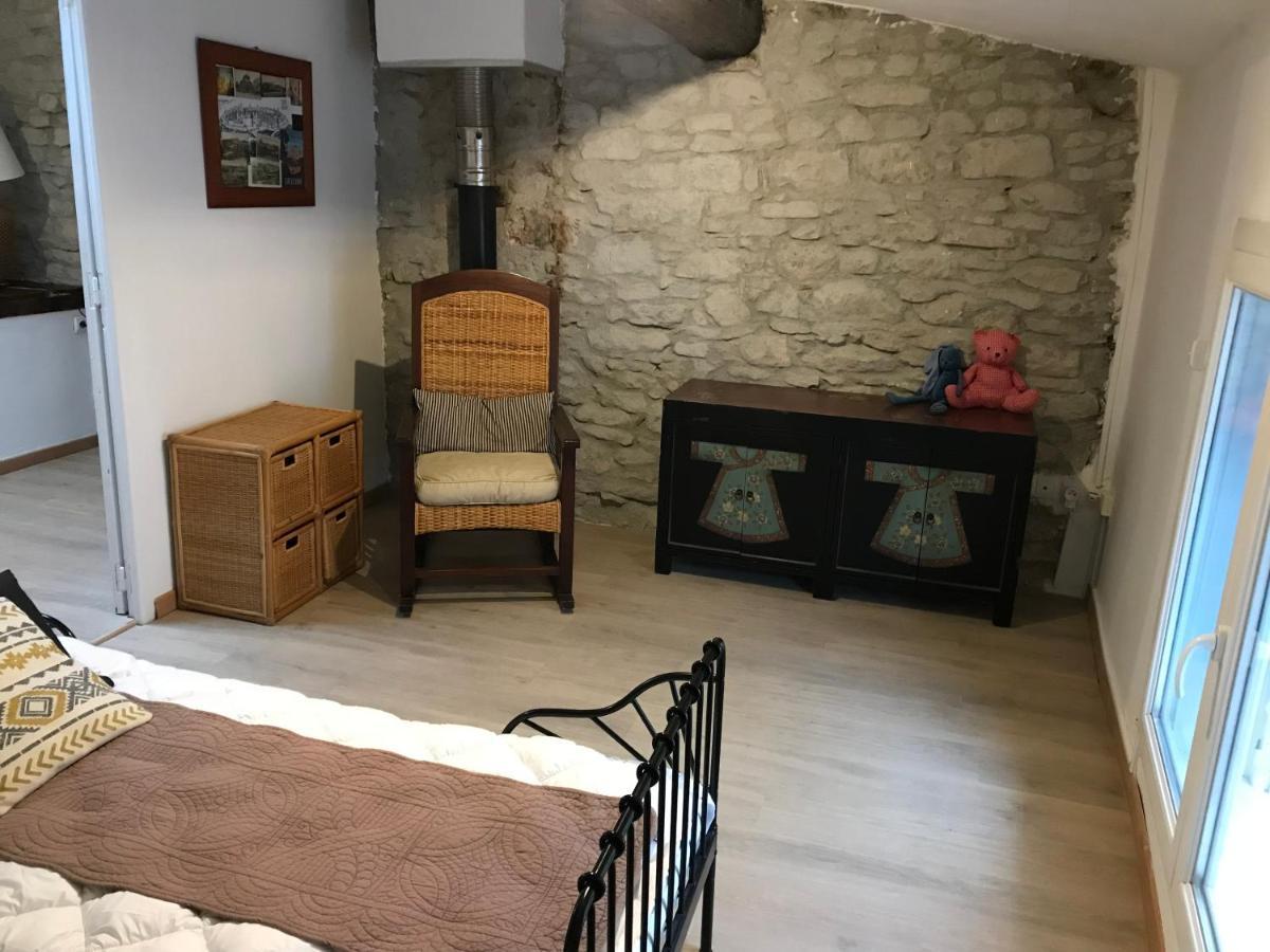 Le Grenier De Manee Villa Villemoustaussou Exterior photo